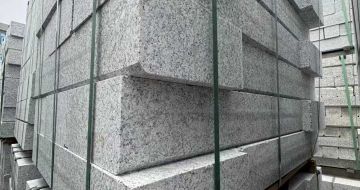 湖州芝麻白路牙石 马路牙子