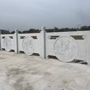 湖州芝麻白河道栏杆 石材栏杆