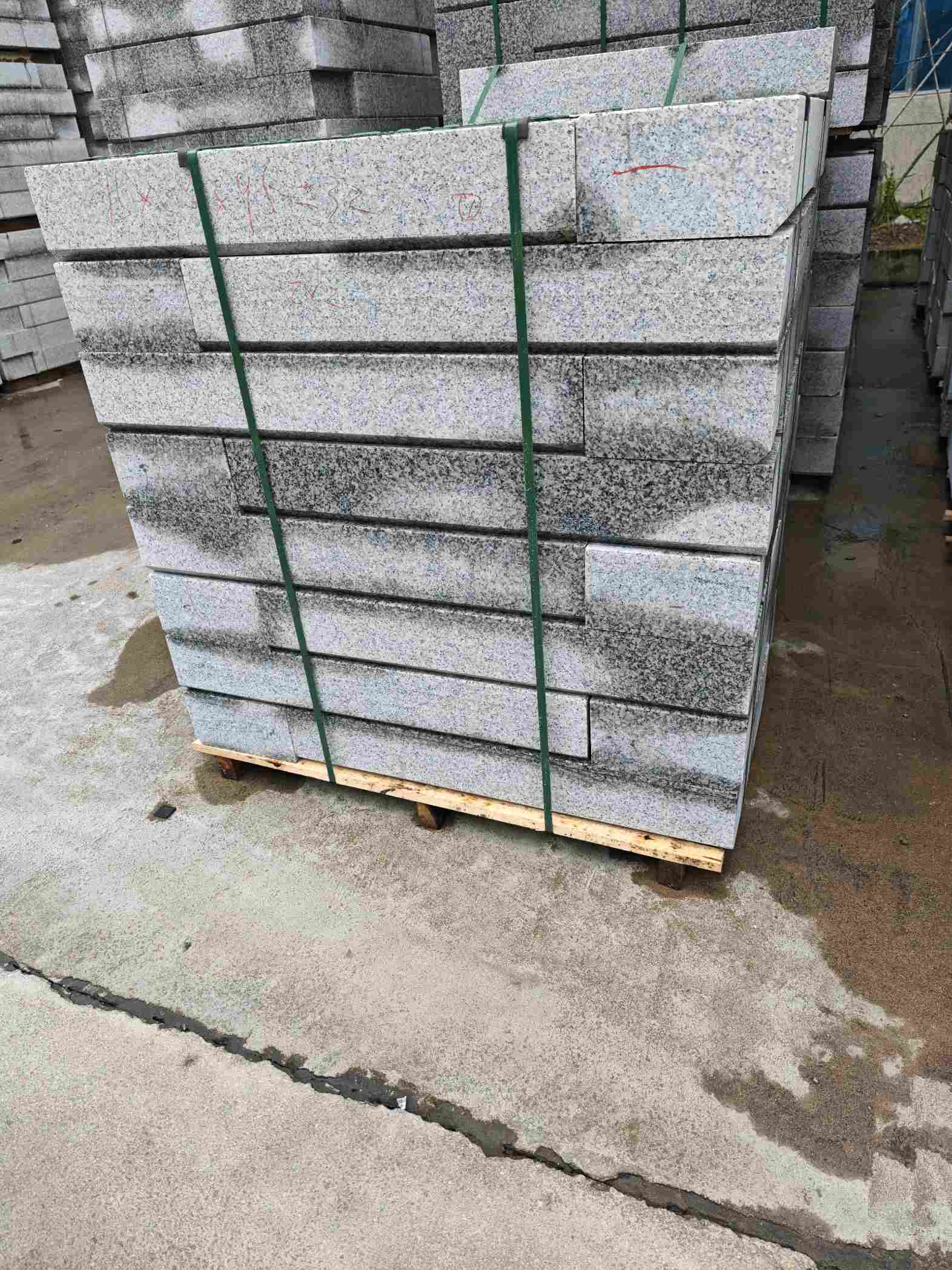 湖州芙蓉白路牙石，马路牙子