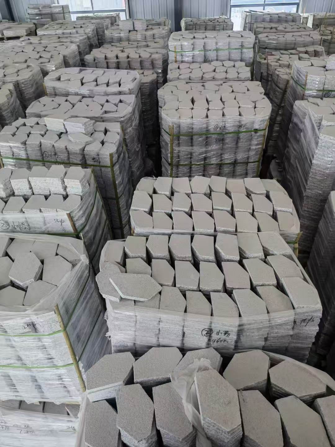 湖州芝麻白石材冰裂纹，碎拼。